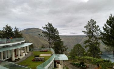 Medan: Taman Simalem Resort Day Trip in Sumatra