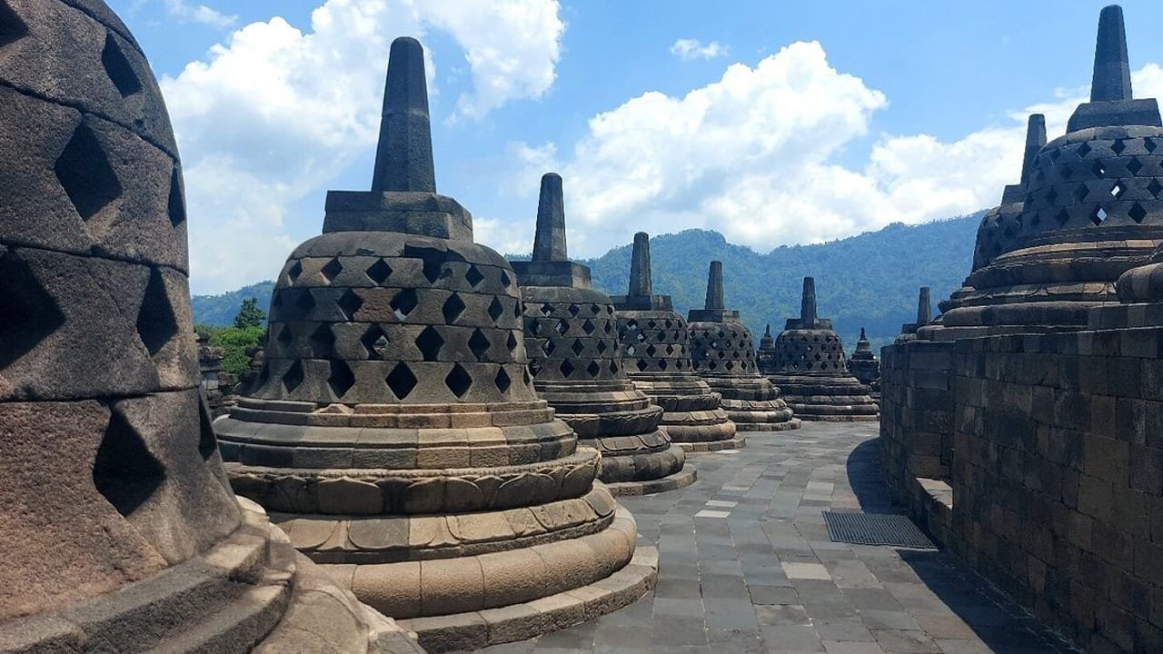Experiencing Borobudur Tour and Travel in All Its Glory