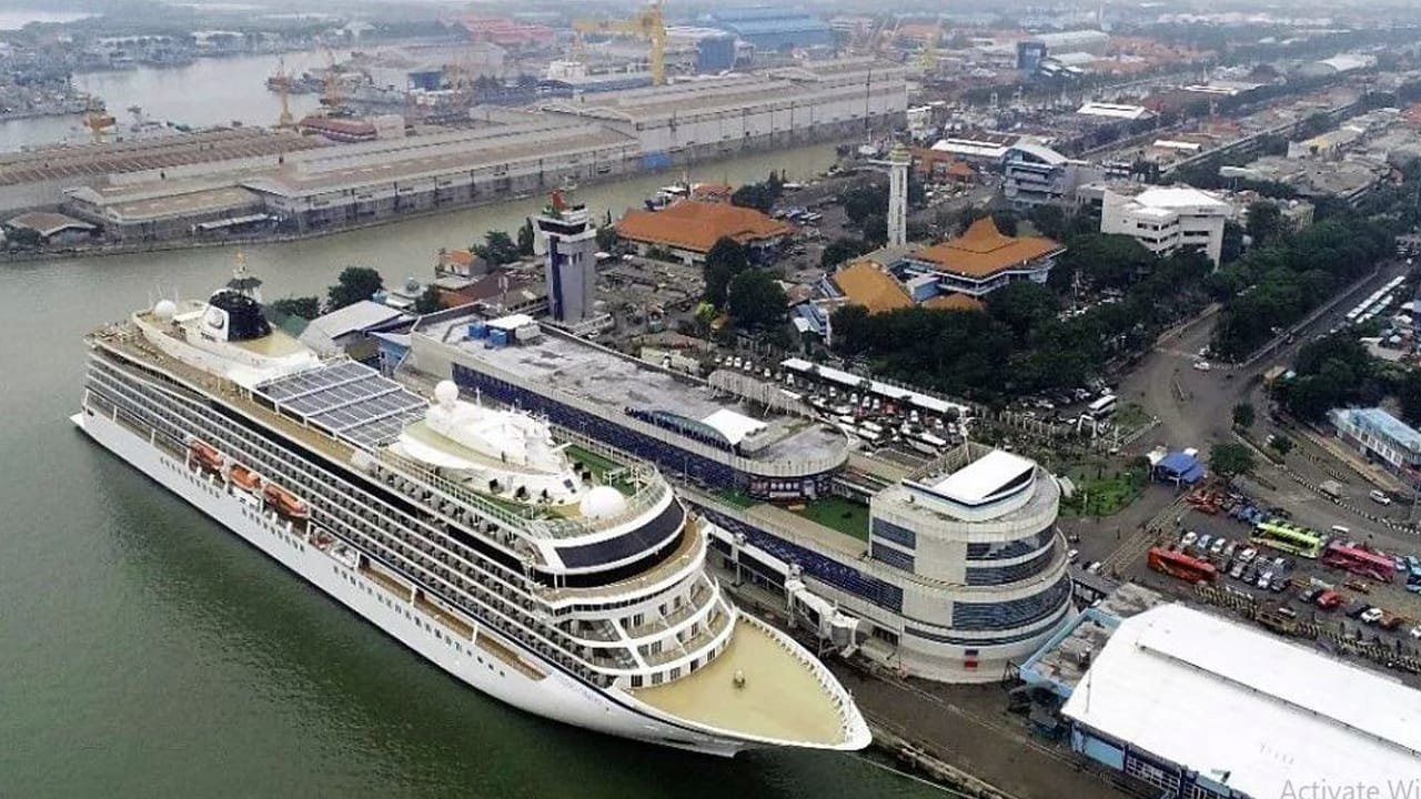 Unlocking Indonesia's Secrets: The Top Shore Excursions for Cruise Passengers