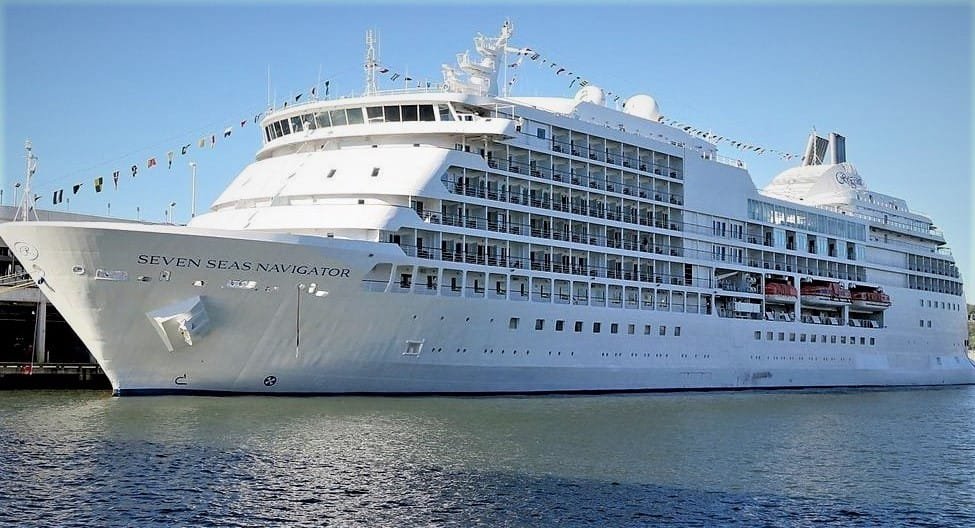 borobudur cruise tour