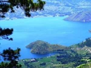 A Must-See Destination in Medan Tour Package: Experience the Wonder of Lake Toba