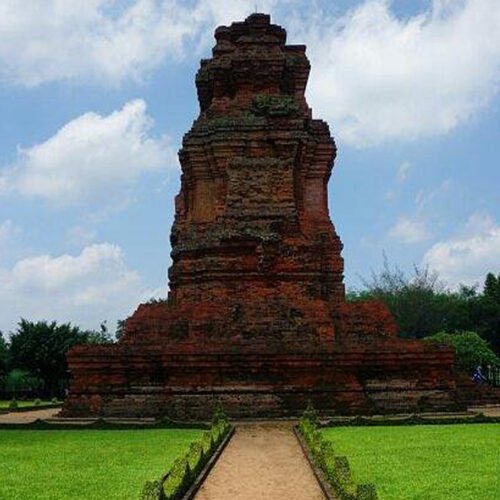 Trowulan Tour from Surabaya Port: Exploring the Ancient Majapahit Kingdom
